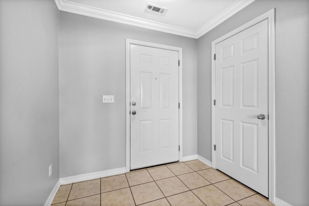 321 Coopers Farm Rd - Photo 7 of 33