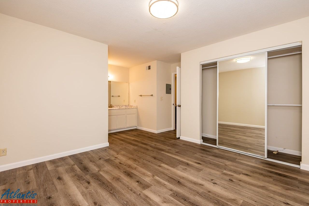 247 N Capitol Ave #193 - Photo 7 of 14