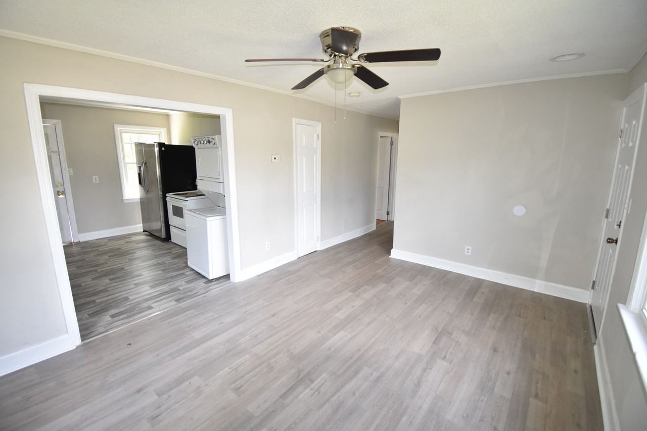 1527 Mcarthur Rd - Photo 6 of 11