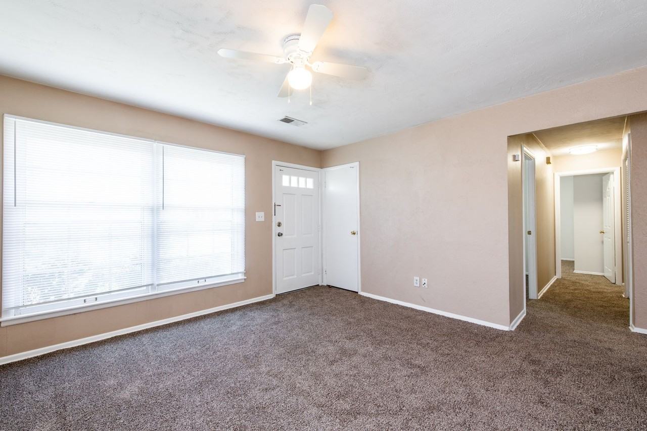 3503 Medford Ct - Photo 3 of 21