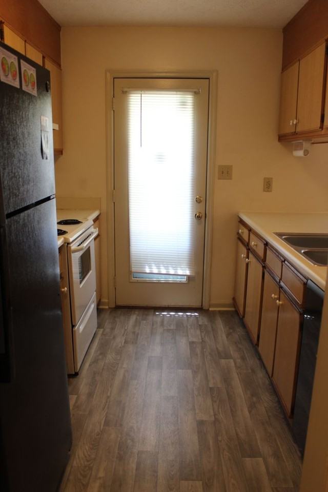 916 Glen Reilly Dr - Photo 5 of 18