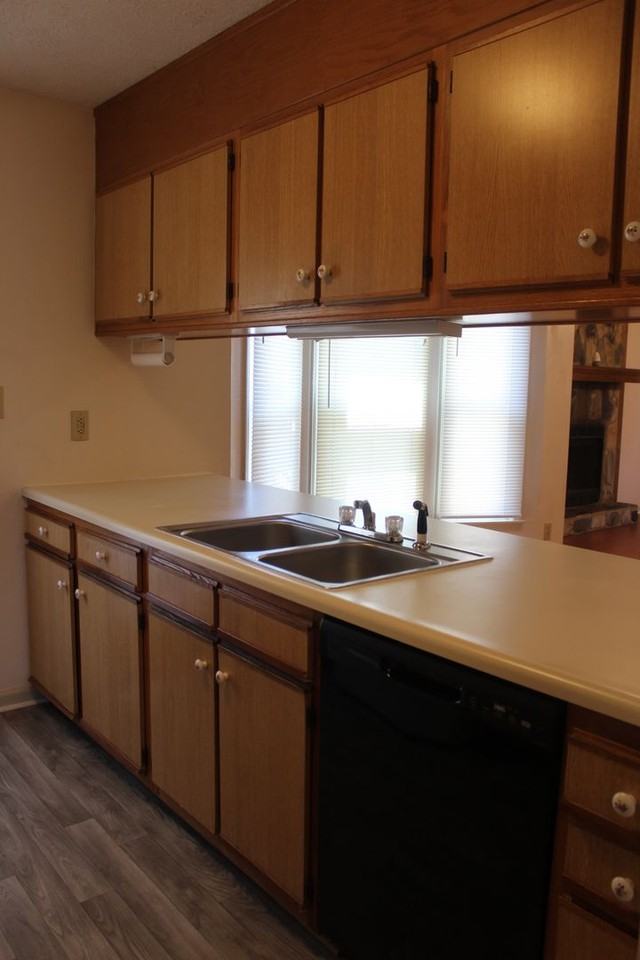 916 Glen Reilly Dr - Photo 6 of 18