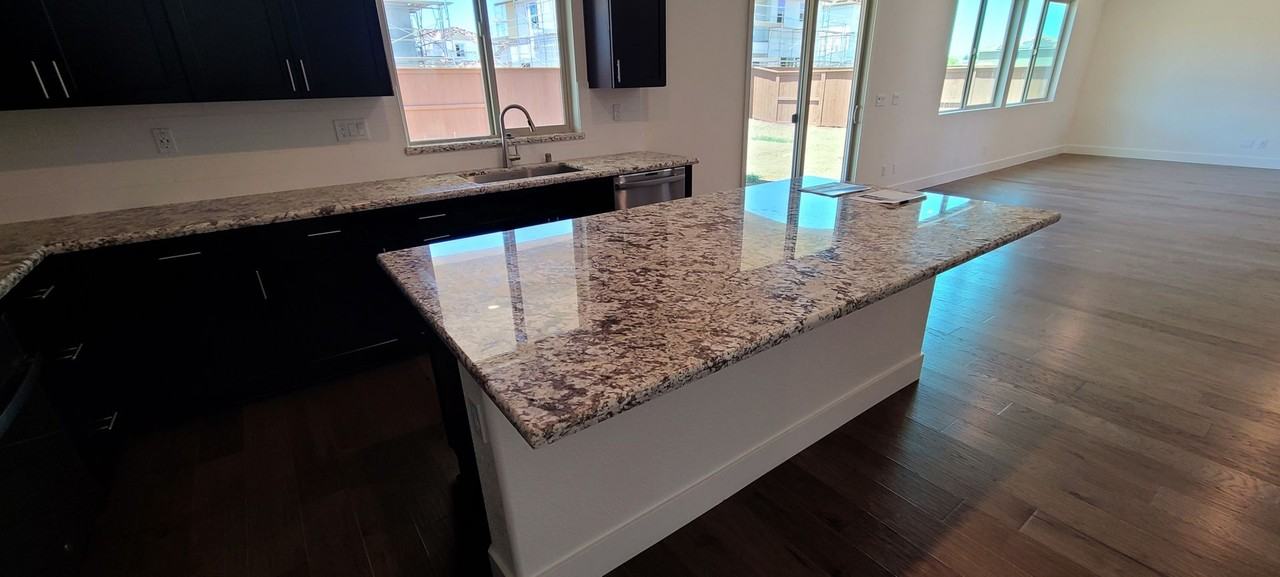 2208 Randolph Pl - Photo 7 of 42