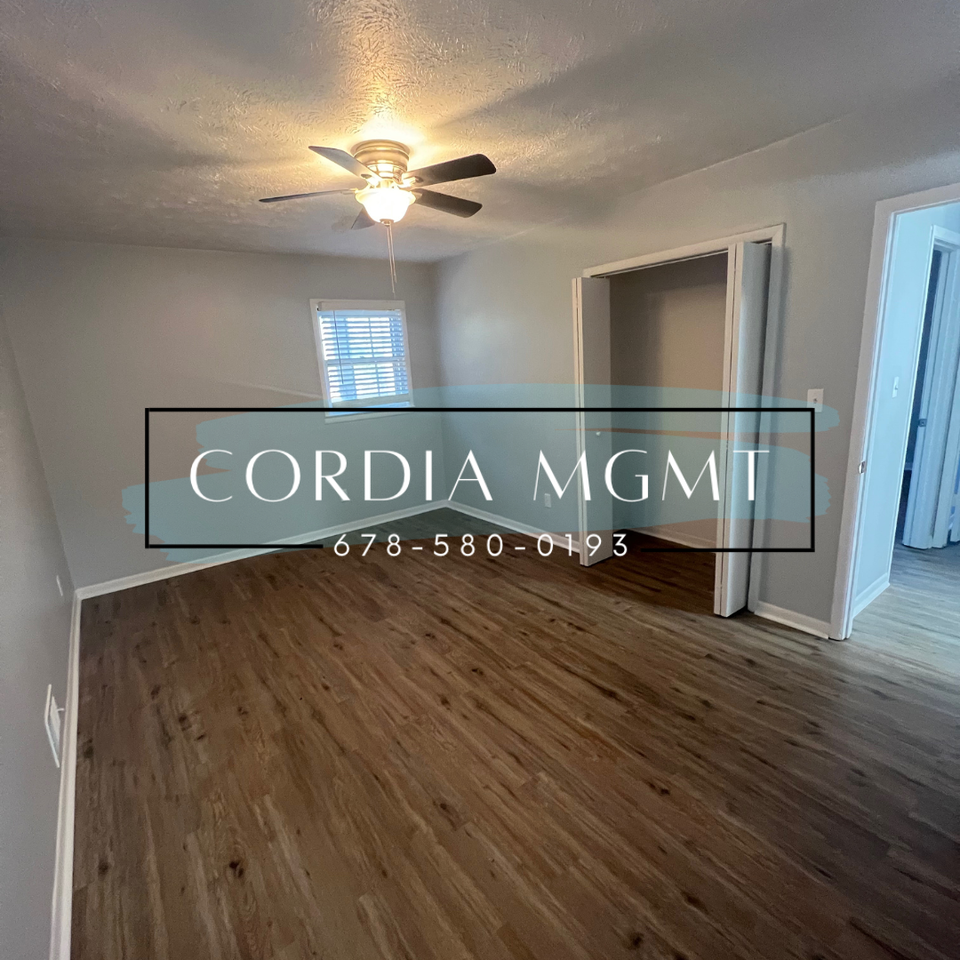 1857 Whitworth Dr - Photo 2 of 22