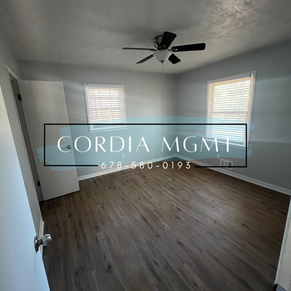 1857 Whitworth Dr - Photo 3 of 22