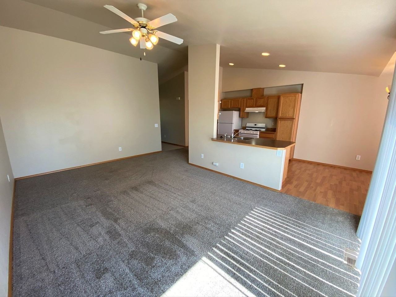 602 E Country Side Ave - Photo 4 of 26