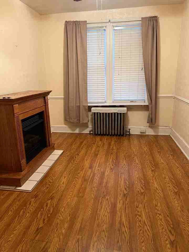 413 Howard Ave - Photo 2 of 12