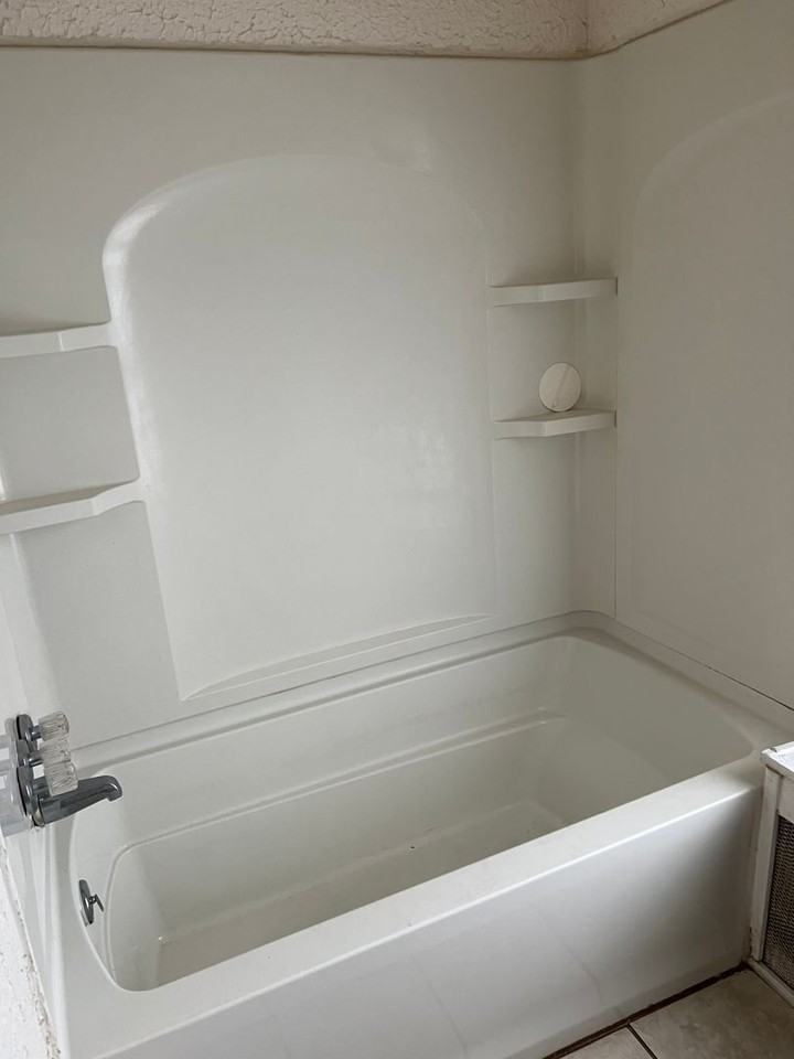 413 Howard Ave - Photo 6 of 12