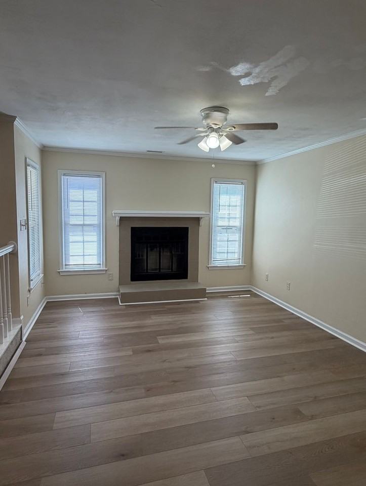 736 Goodard Dr - Photo 2 of 14