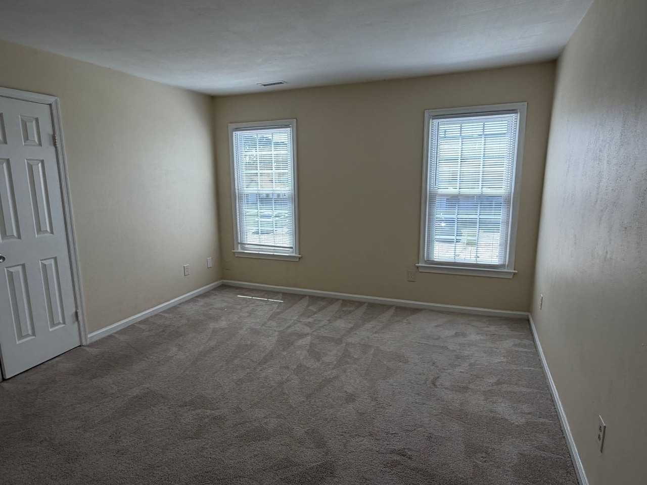 736 Goodard Dr - Photo 7 of 14