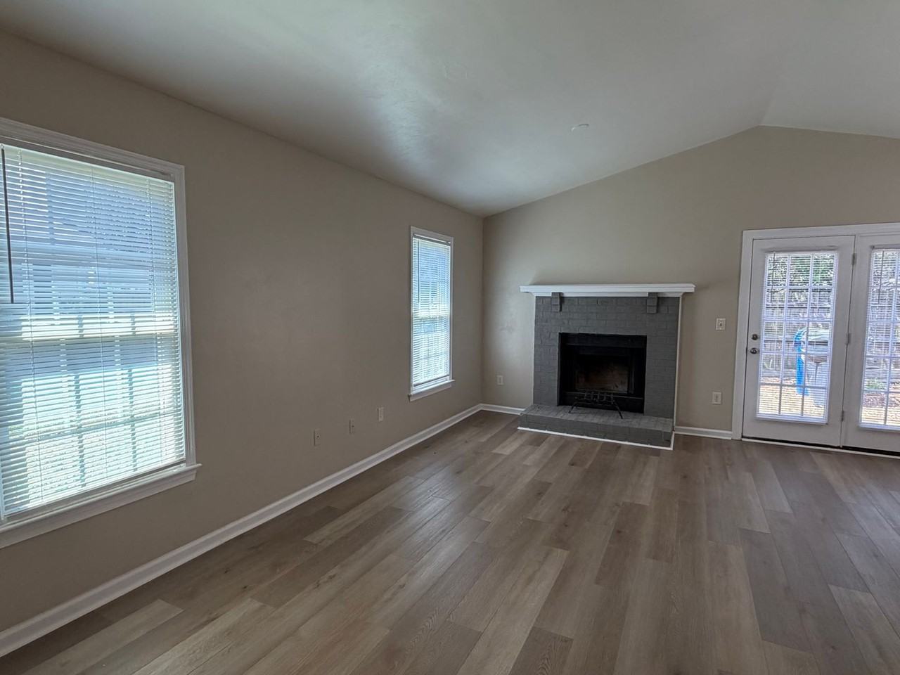 1629 Sword Dancer Dr - Photo 3 of 14