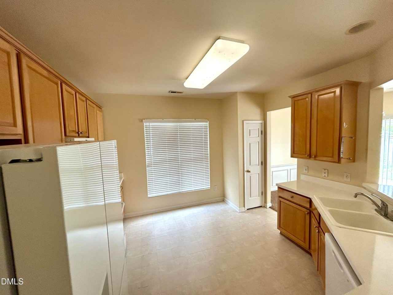 105 Tortoise Ln - Photo 2 of 12