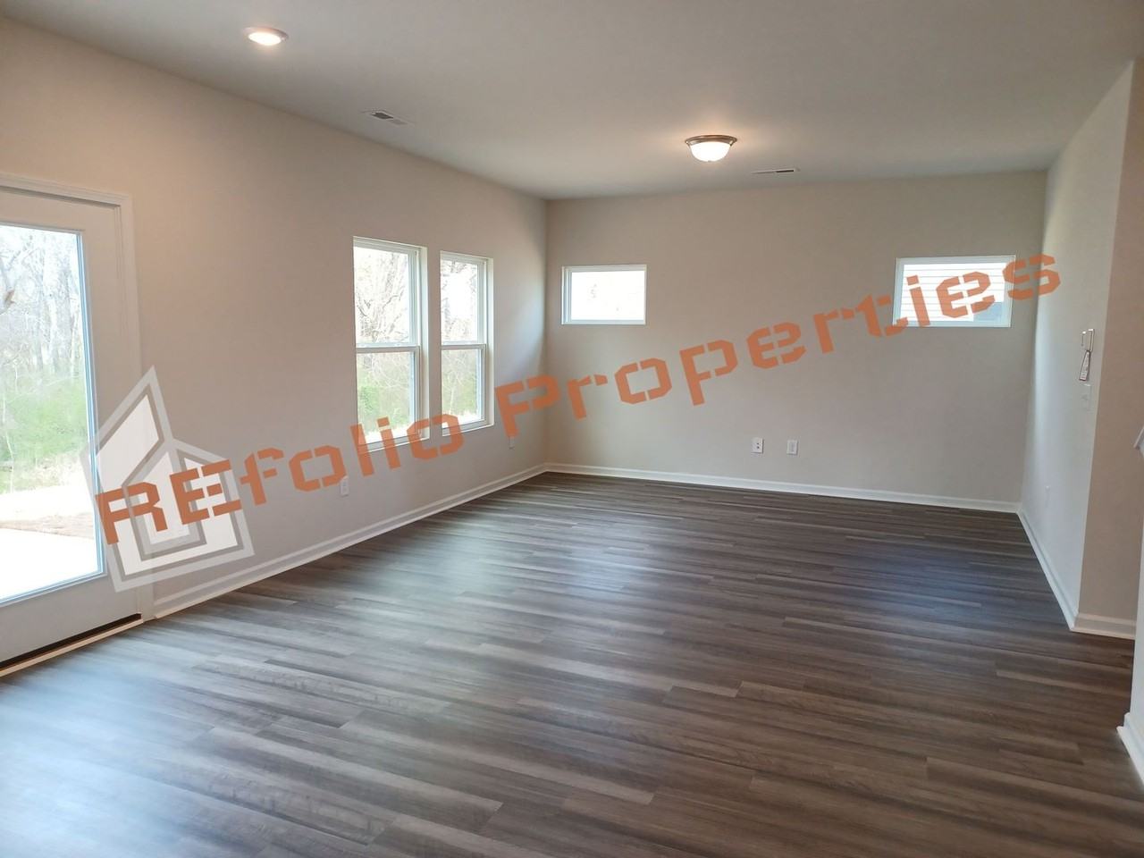 7131 Stratified Ct - Photo 5 of 30