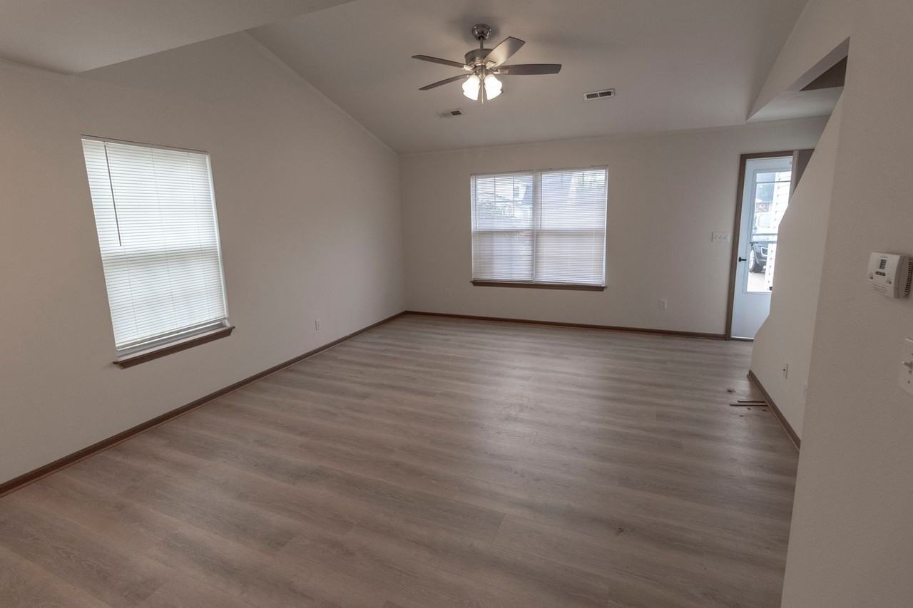 1627 Bold Ruler Ct - Photo 5 of 27