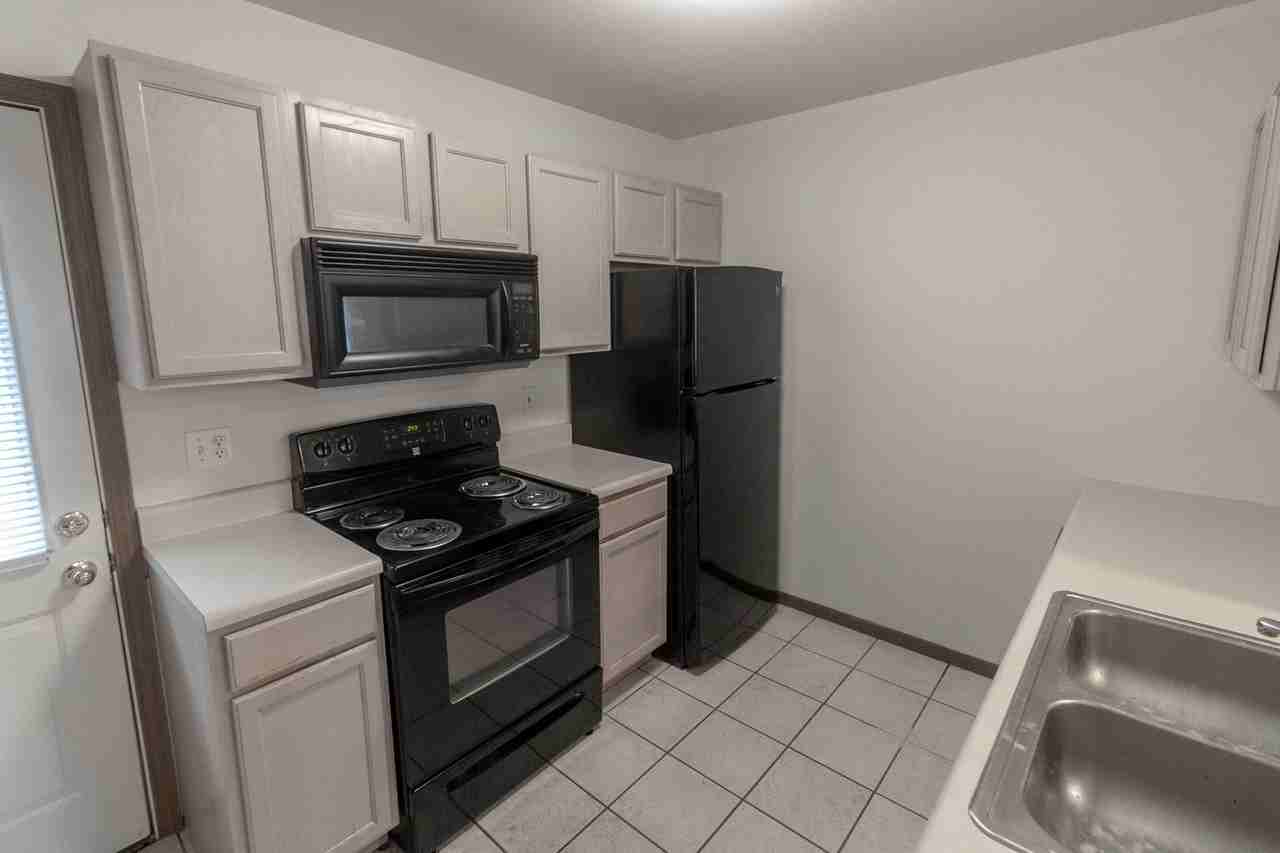 1627 Bold Ruler Ct - Photo 7 of 27