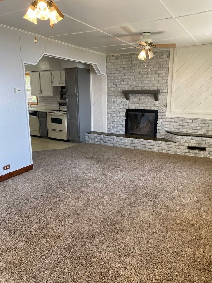 218 S Lake Dr - Photo 6 of 24