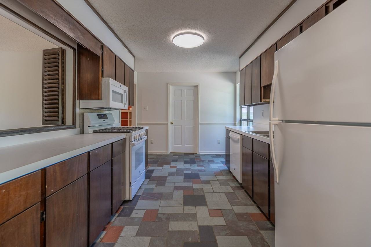 607 Spanish Main - Photo 5 of 17