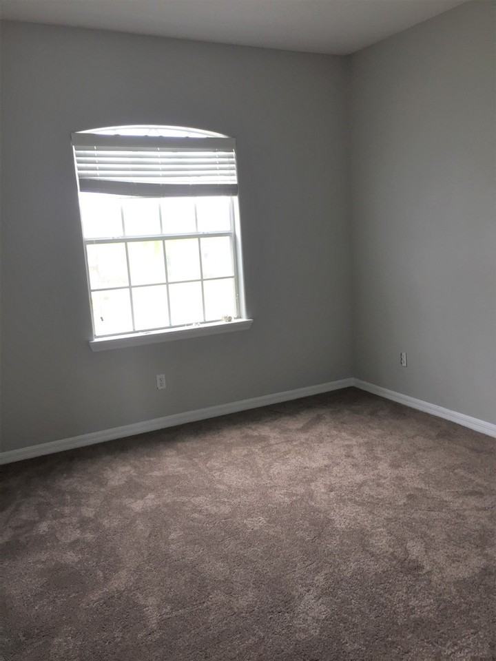 2371 Chatham Place Dr - Photo 6 of 13