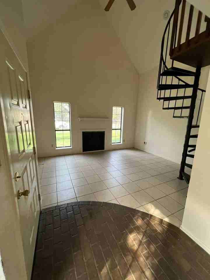 1443 N 8th St - Photo 3 of 3