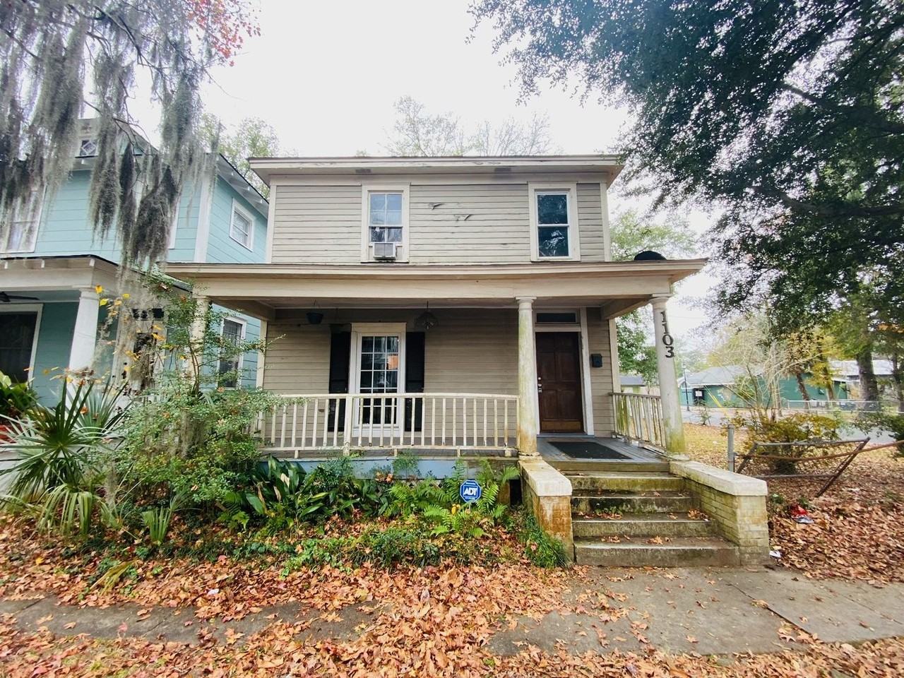 1103 E 33rd St - Photo 2 of 17