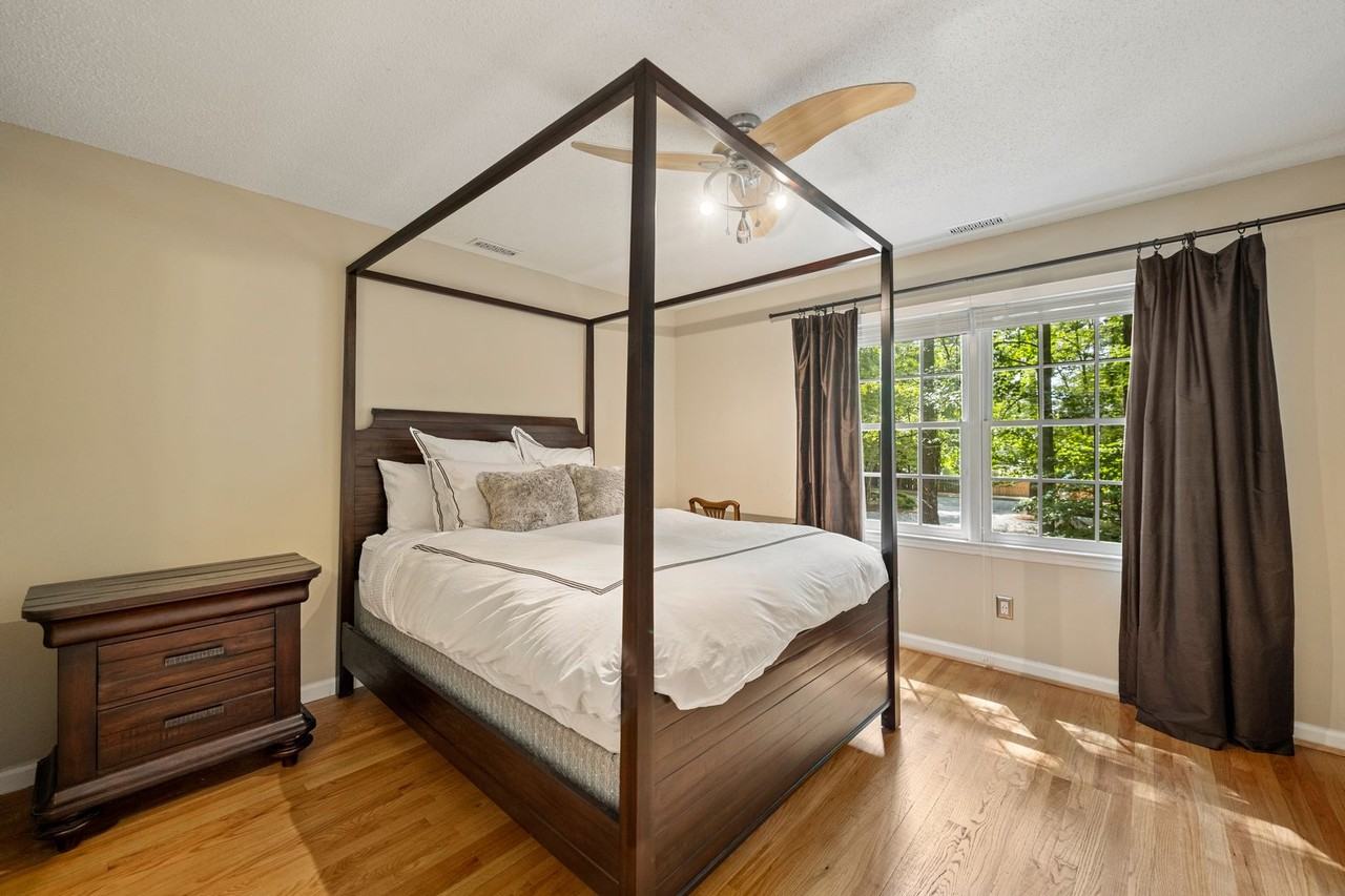 100 Westover Ct - Photo 6 of 14