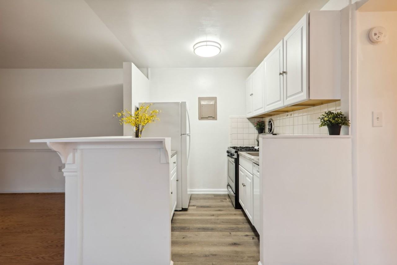 3411 University Blvd W - Photo 4 of 24