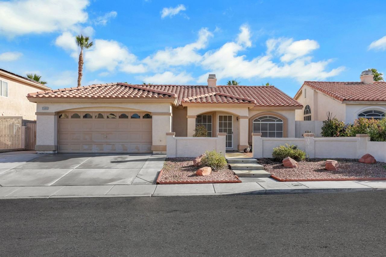 9560 Summerfest St - Photo 2 of 39