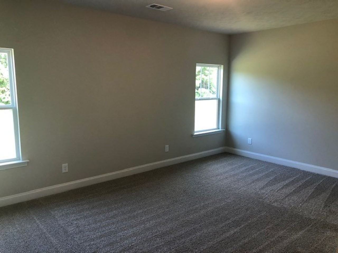 103 Chancellor Ct - Photo 5 of 14