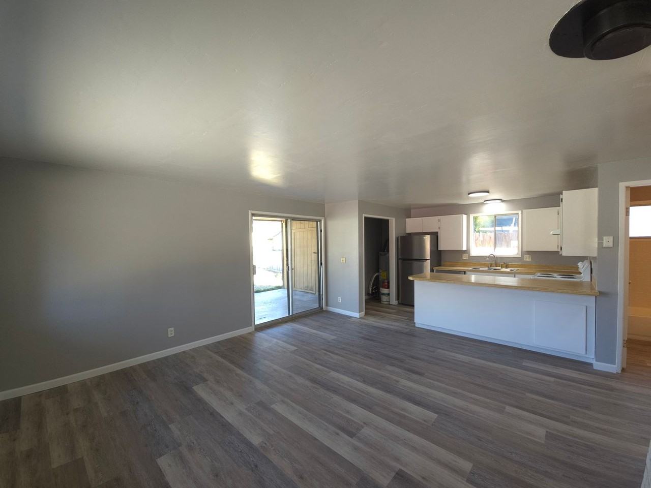 1630 E Elm Ave - Photo 2 of 11