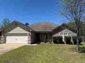 2403 Lancashire Ln - Photo 1 of 1