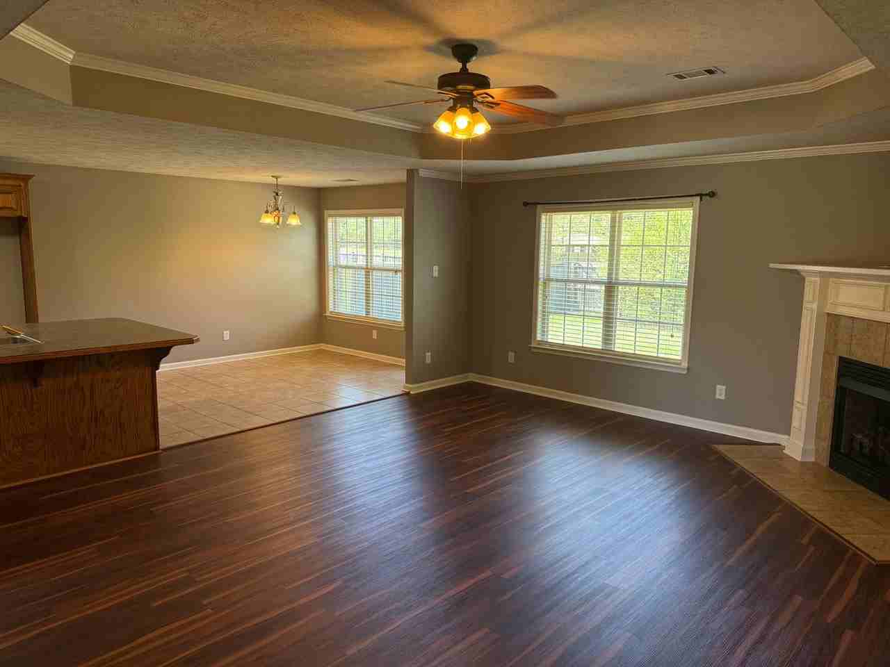 2403 Lancashire Ln - Photo 2 of 20