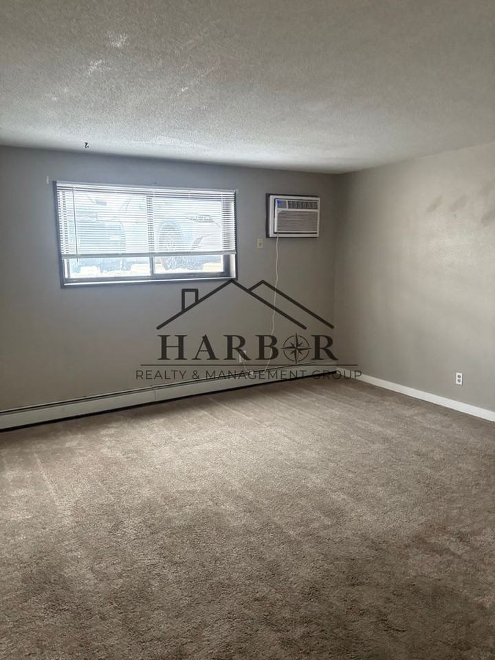 600 14th St Nw - Photo 2 of 7