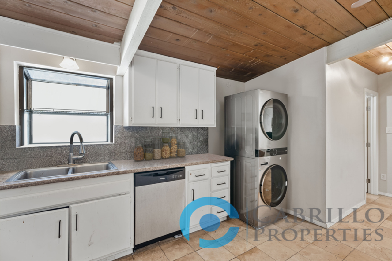 5063 Chaparral Way - Photo 5 of 20