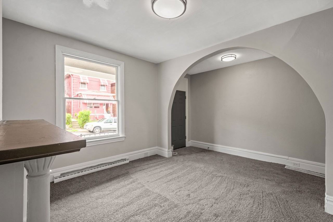 1319 Hays St - Photo 5 of 21