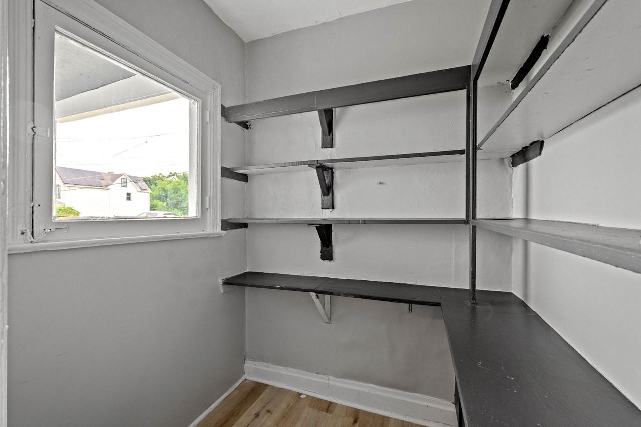 1319 Hays St - Photo 7 of 21