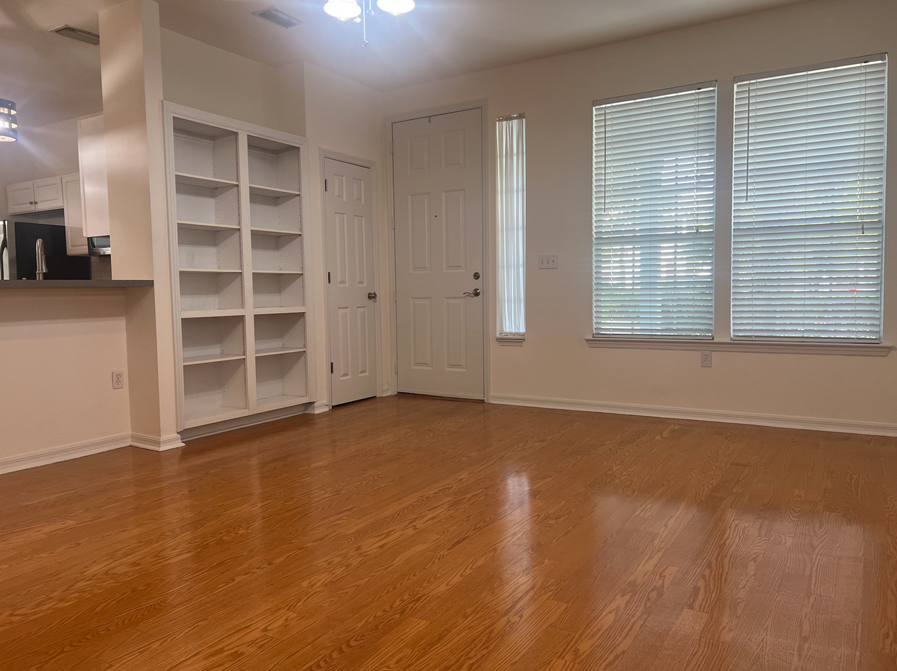 11583 Nw 17th Pl - Photo 3 of 20