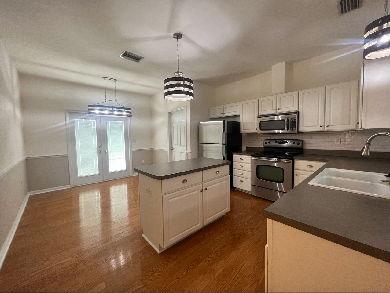 11583 Nw 17th Pl - Photo 4 of 20