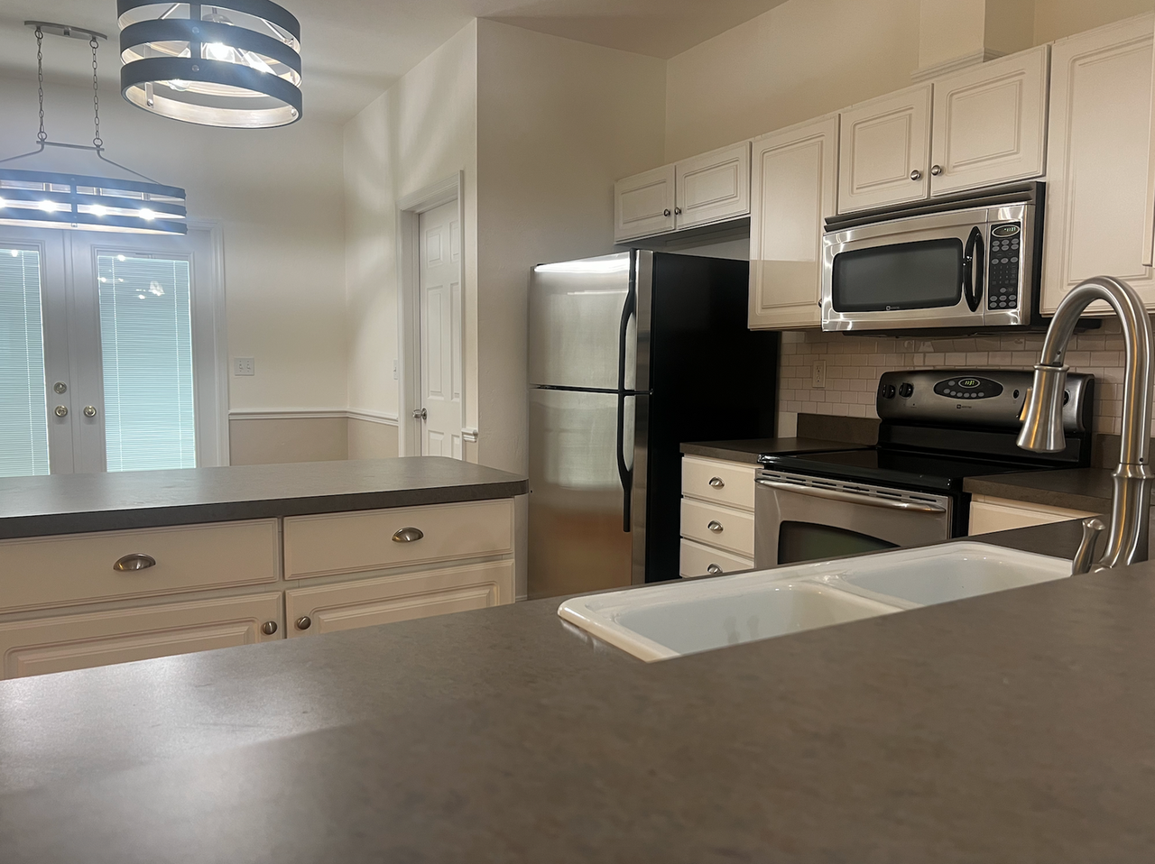 11583 Nw 17th Pl - Photo 5 of 20