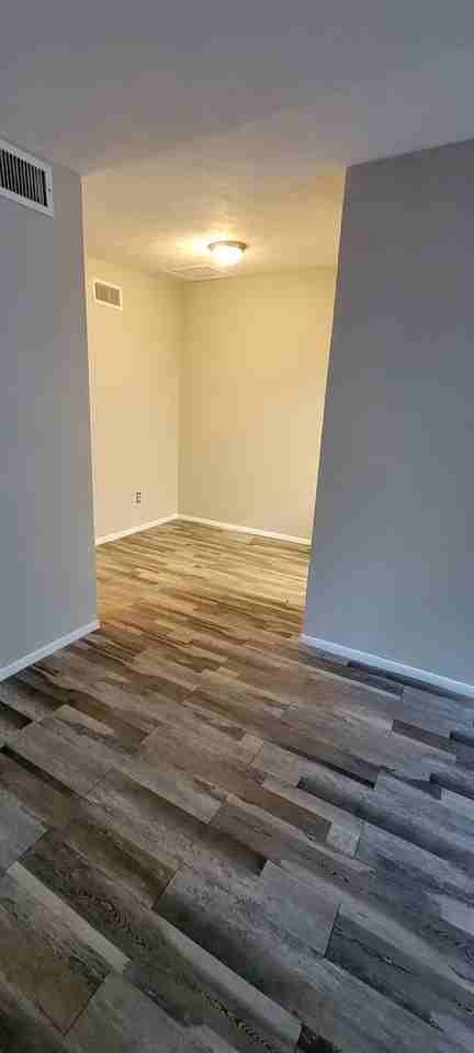 8725 N 48th St - Photo 3 of 20