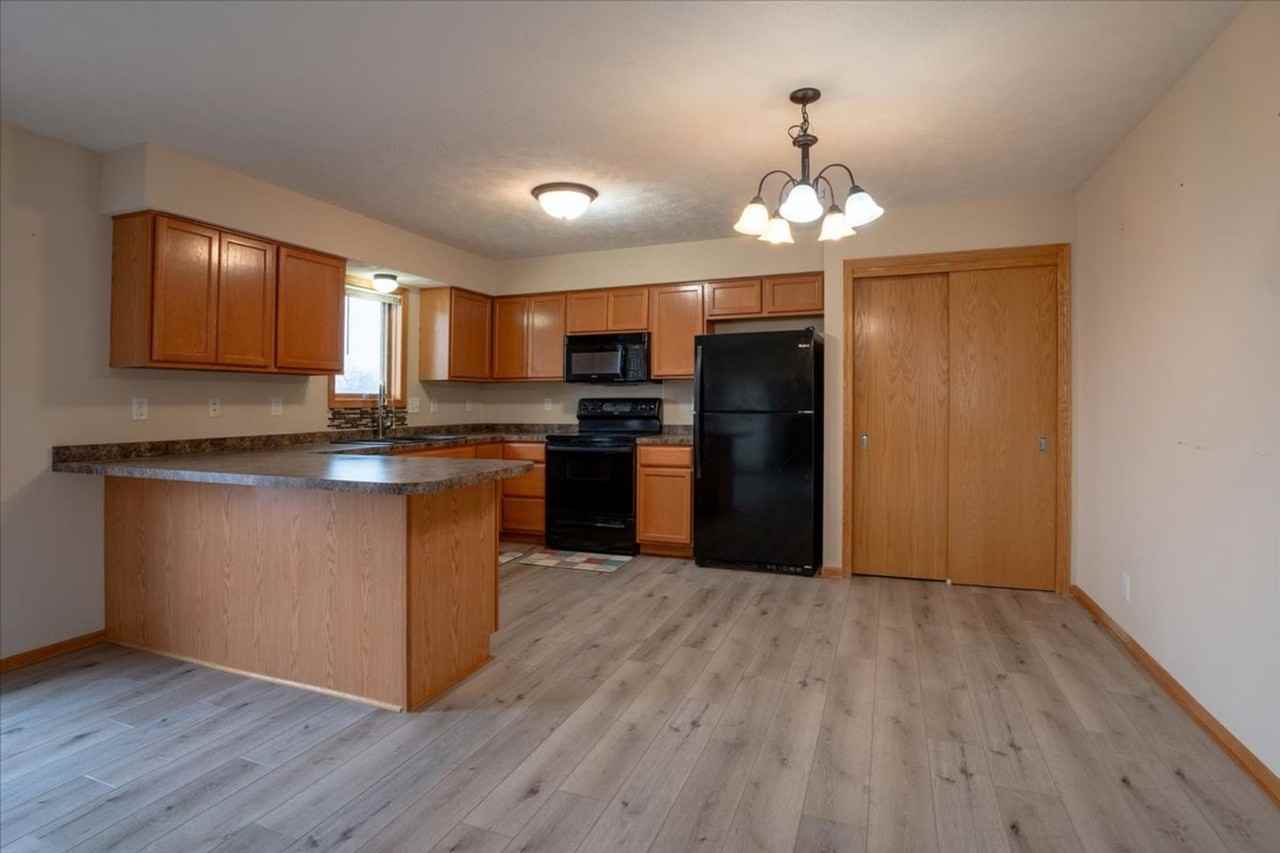 1621 Sw 30th St - Photo 7 of 26