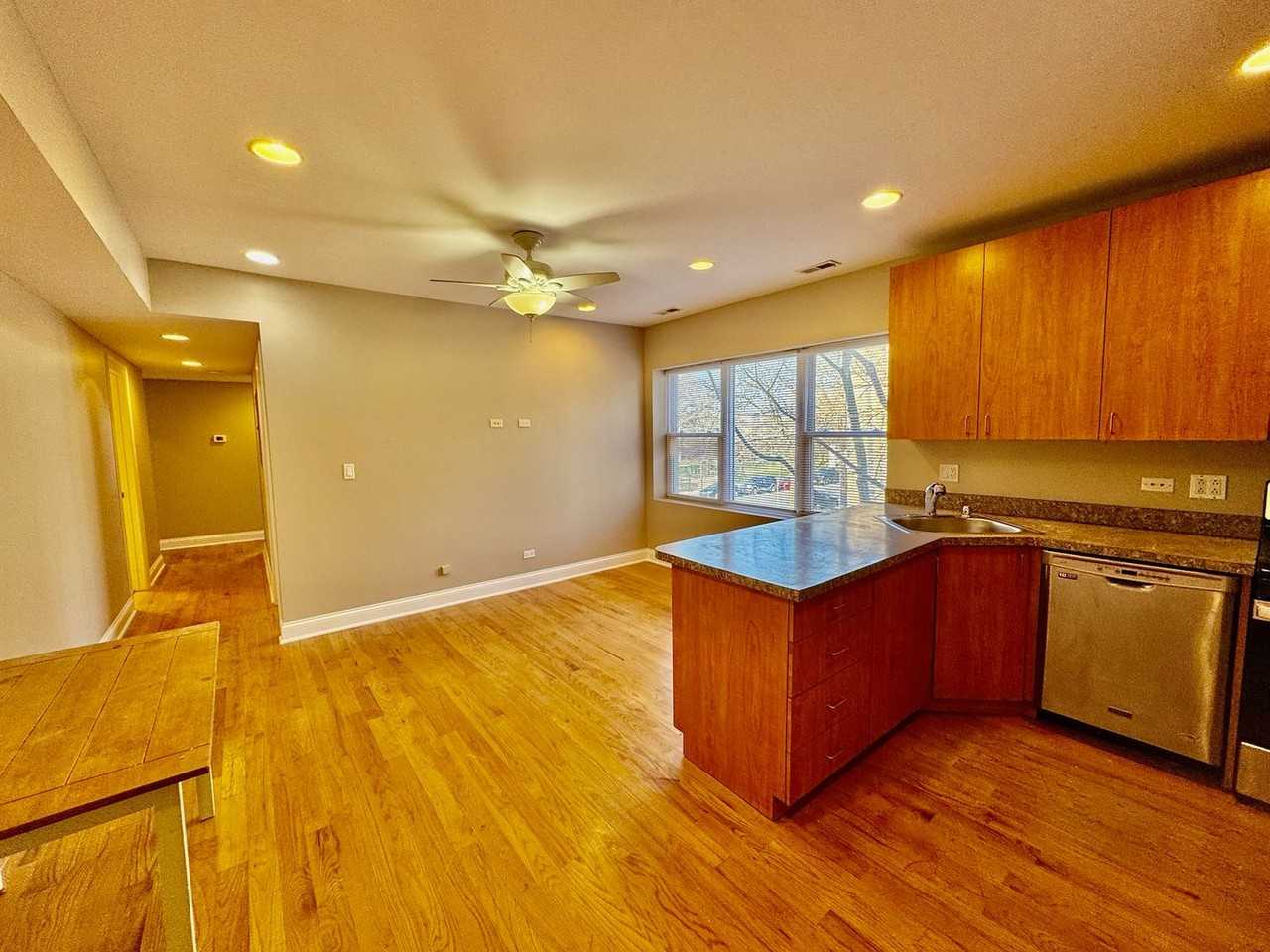 1937 W Granville Ave - Photo 6 of 16