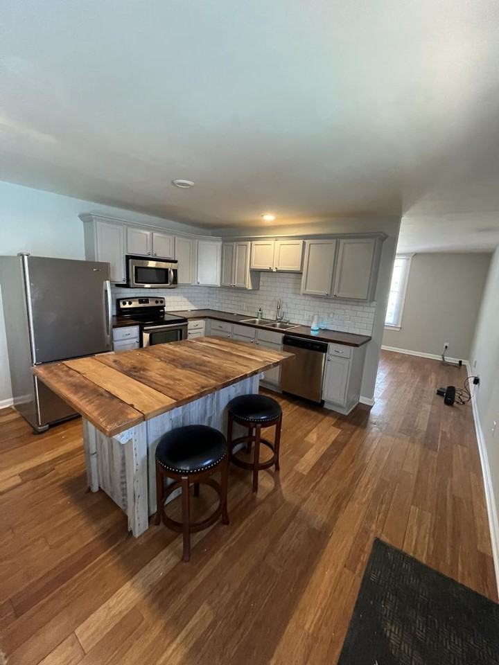 624 N Upper St - Photo 5 of 17