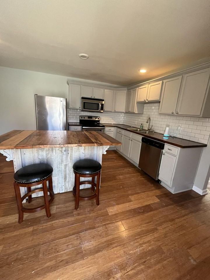 624 N Upper St - Photo 7 of 17