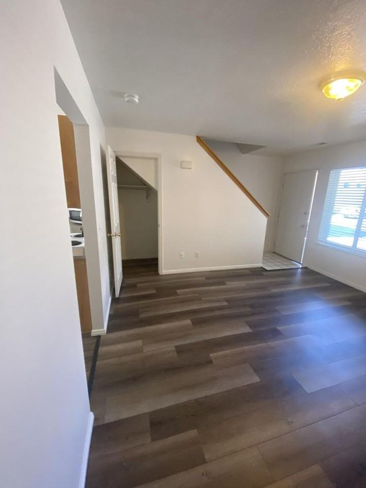 295 W 600 N #2 - Photo 4 of 20