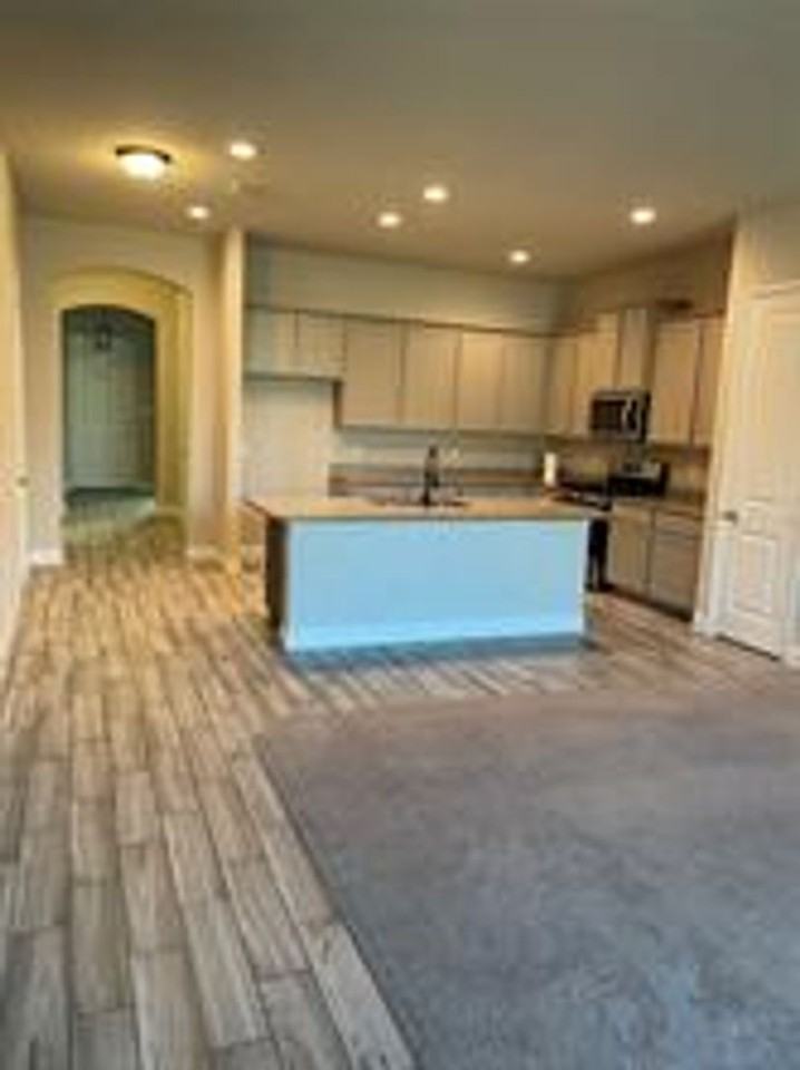 1913 Ridge Creek Ln - Photo 2 of 21