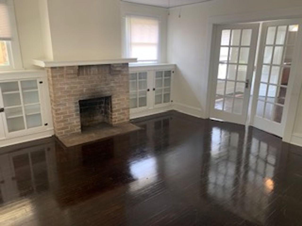 4410 The Cedars Ave - Photo 2 of 10