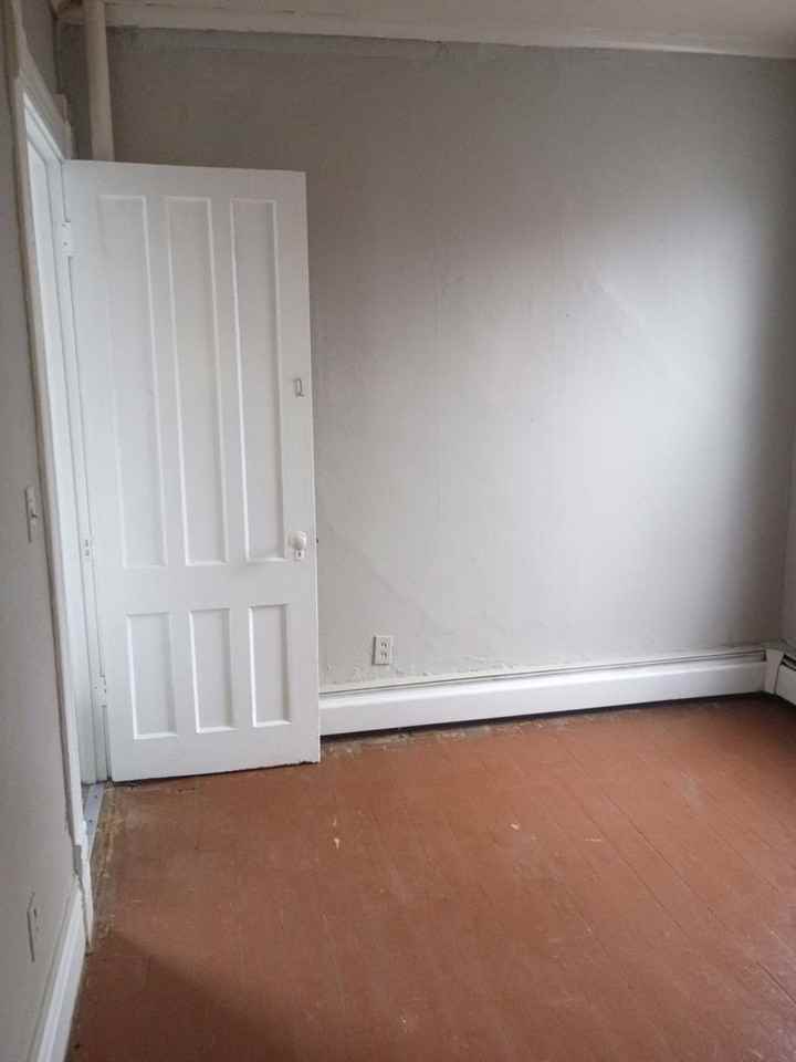 501 Rowland St - Photo 3 of 16