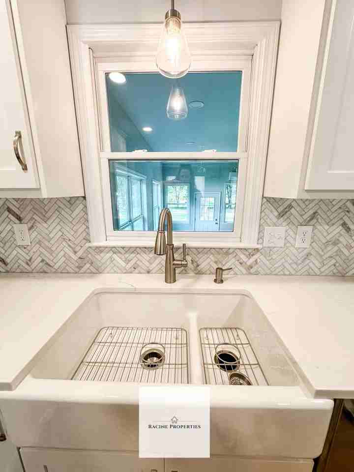 125 Hartsville Dr - Photo 2 of 21