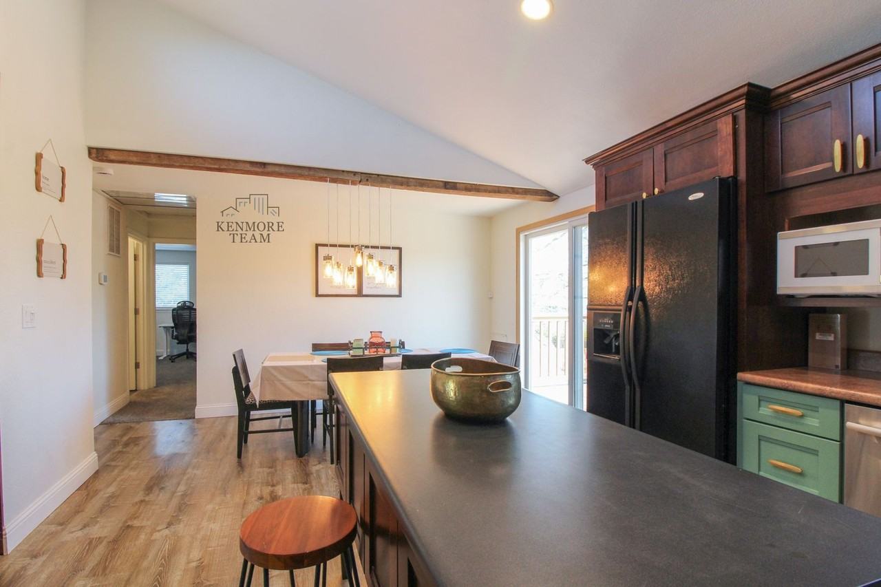 4201 S Vancouver St - Photo 6 of 39