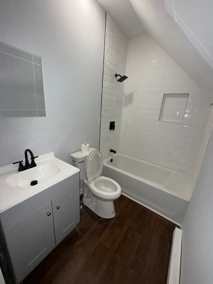 226 E Winona Ave - Photo 7 of 7